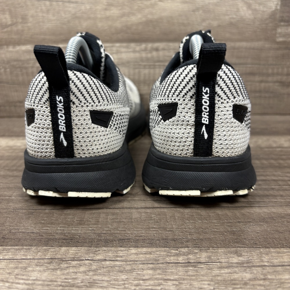Brooks Revel 4 Gray Black Womens US Size 8 EUR 39 1203611B121 Running Shoes - Picture 5 of 10